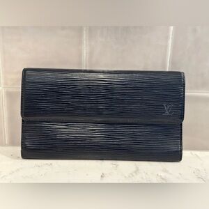 Authentic vintage  Louis Vuitton long epi wallet